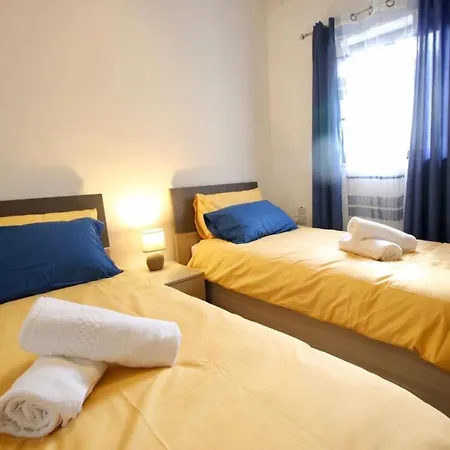 Gzira 3 Bedroom Apartment Exterior photo